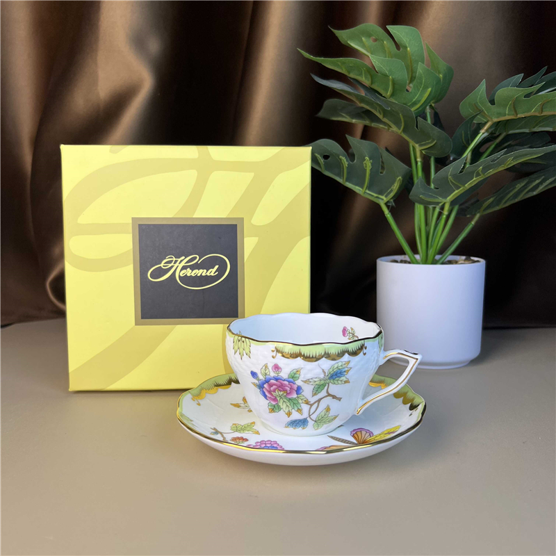 Flower Basket Coffee Cup and S - đánh giá và giá Coffee Tea Gift Basket