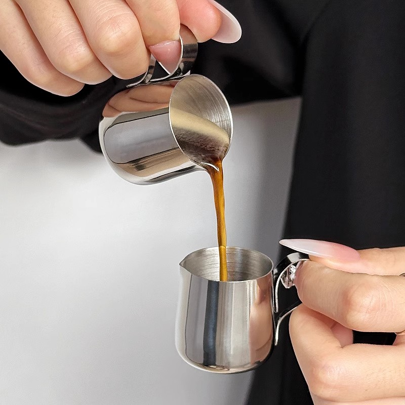 Stainless Steel Milk Frothing  - đánh giá và giá Barista Milk Jug